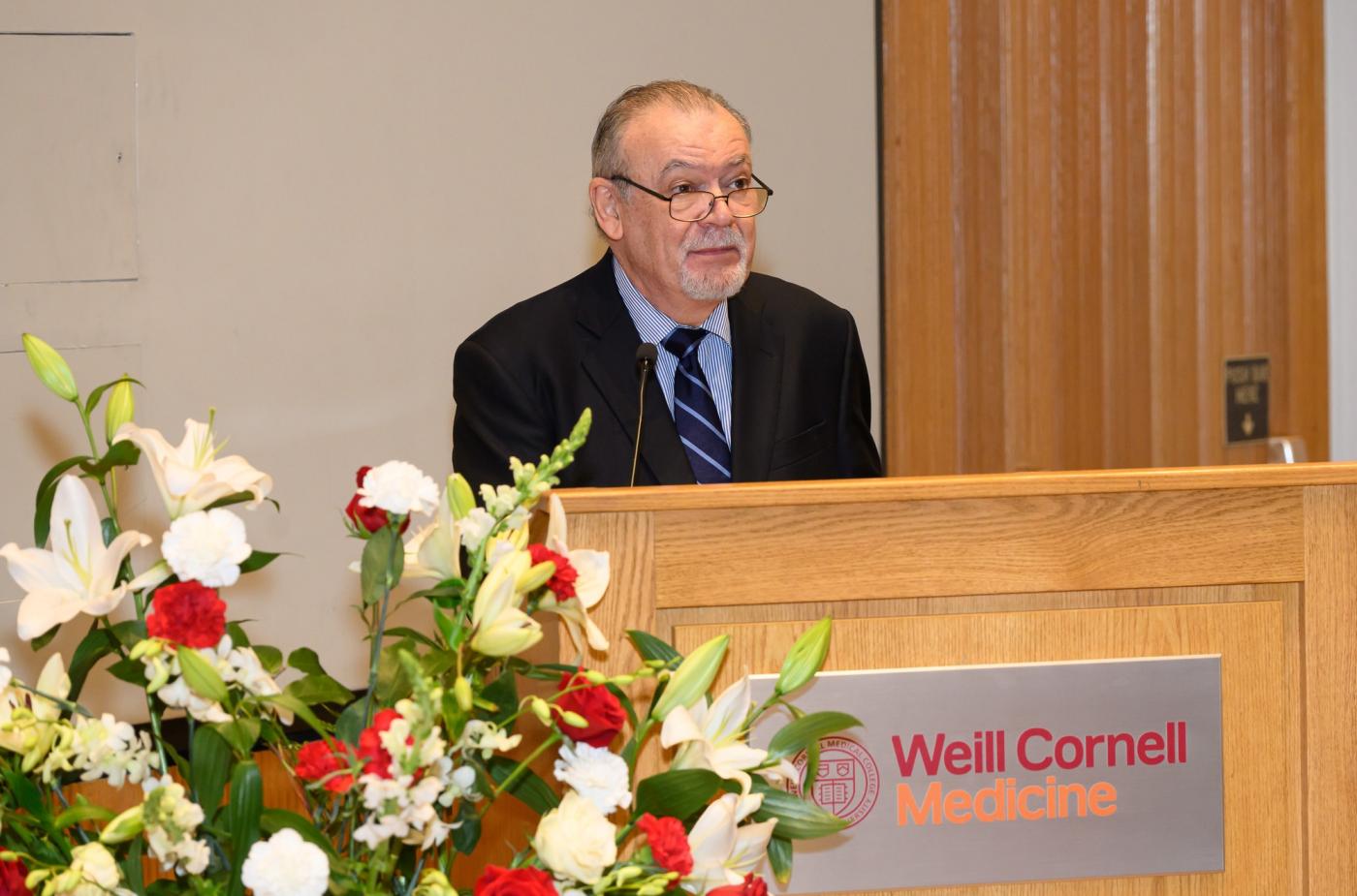 Dr. Anthony Brown, CTSC TL1 Co-Director, and Director of Medical Student Research delivered welcoming remarks on behalf of the CTSC MS Degree Program